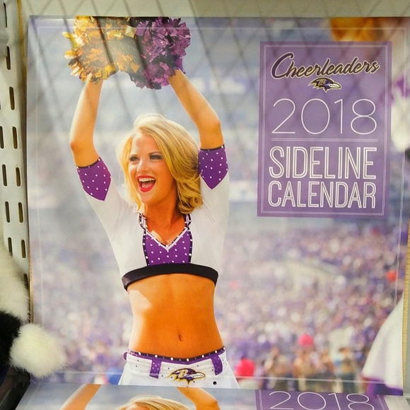 Baltimore Ravens Cheerleader 2018 Calendar - Picture 1 of 5